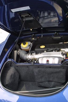 engine-and-trunk.jpg