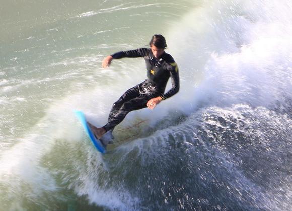 IMG_0696 090118 surfer HB.jpg