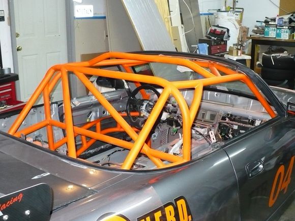 Painting rollcage 010.jpg