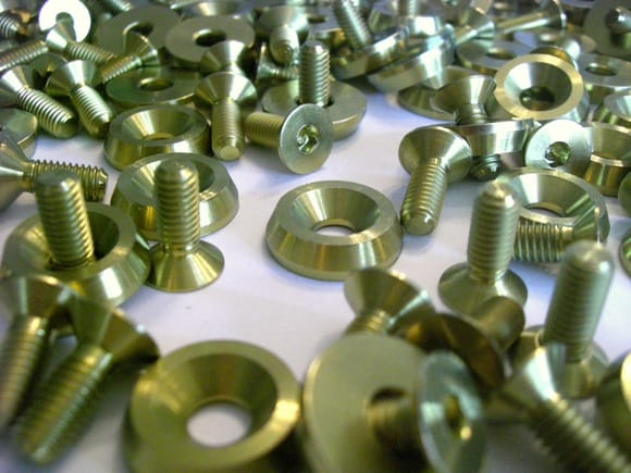 titanium washers and bolts 005.jpg
