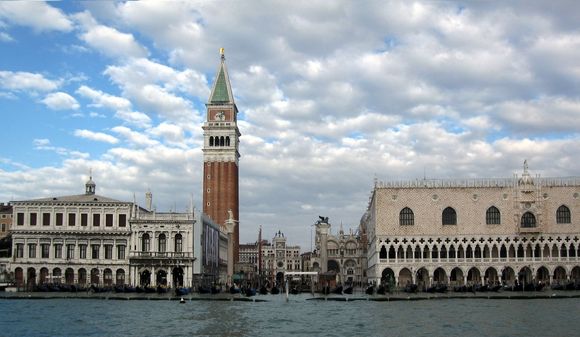 146 Campanile and Doges palace.JPG