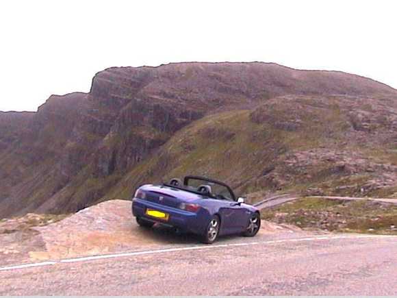 Bealach Na Ba - on South side looking SW 2.jpg