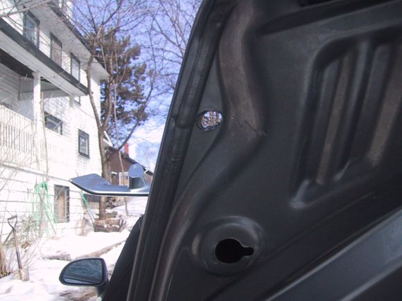 spoiler install 003.jpg