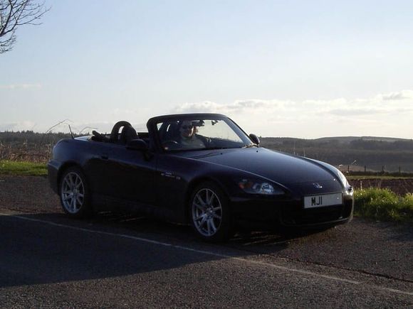 S2000 - anousha in countryside near ayr web.jpg