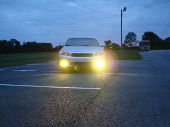 APT/VRD Foglights with 3000k HID kit from hidextra.com