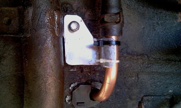 DIY 15mm copper pipe made into Subaru petrol breather pipe. And then made alloy bracket.