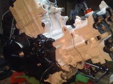 rht crank cvr is dry fitted