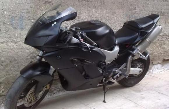 vtr 1000 rr