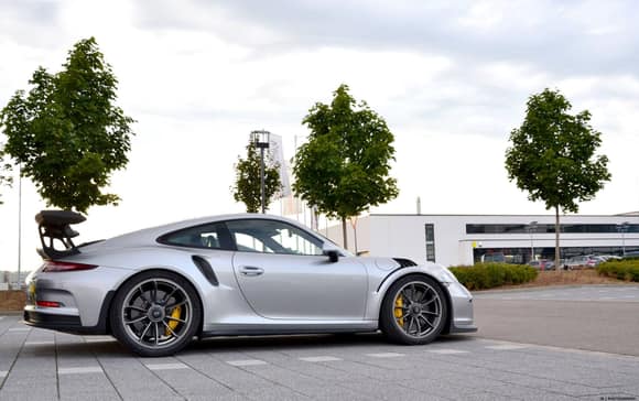 Silver GT3 RS by J.B Photography. Via: Shmee150