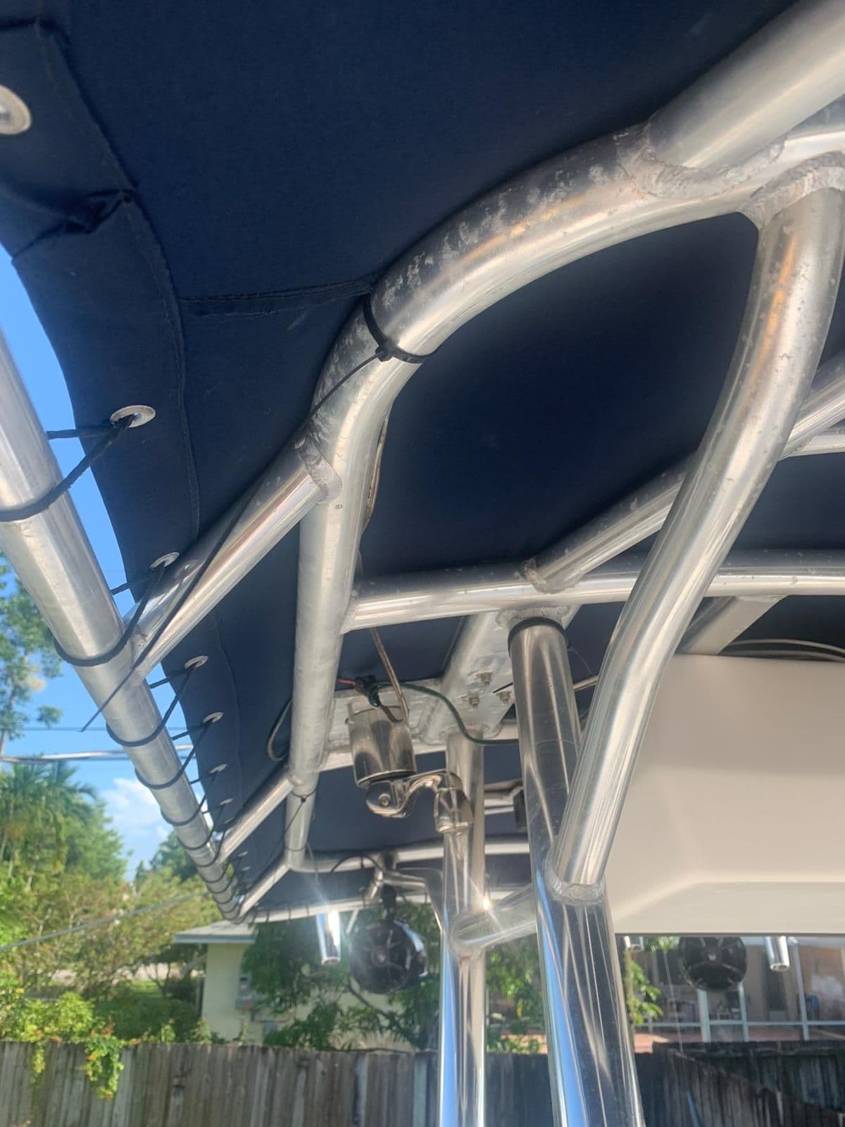 I might actually cry (outrigger mount) - The Hull Truth - Boating and Fishing  Forum