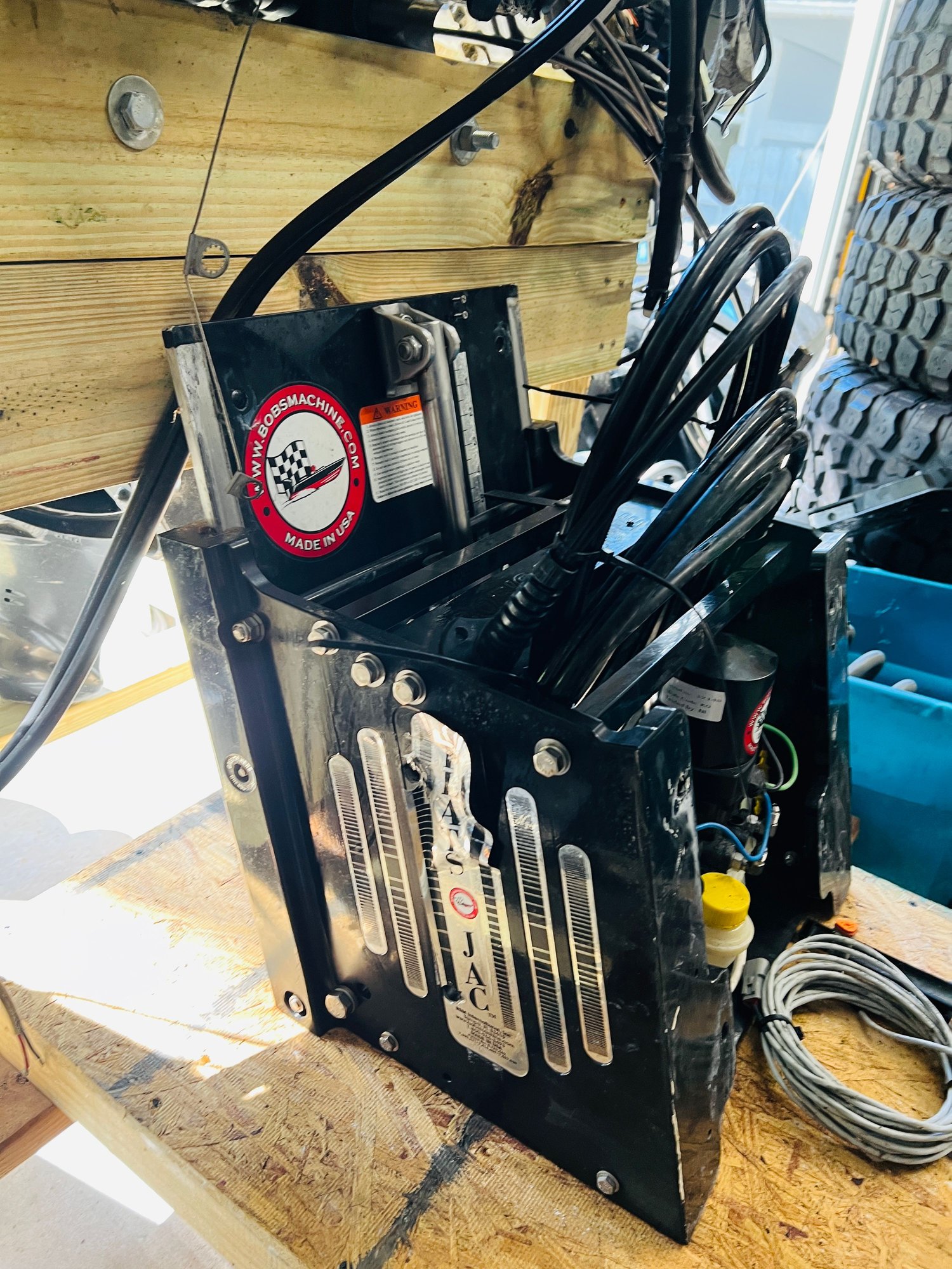 Garage clean out (outboards, jackplates, trolling motor, gps) The