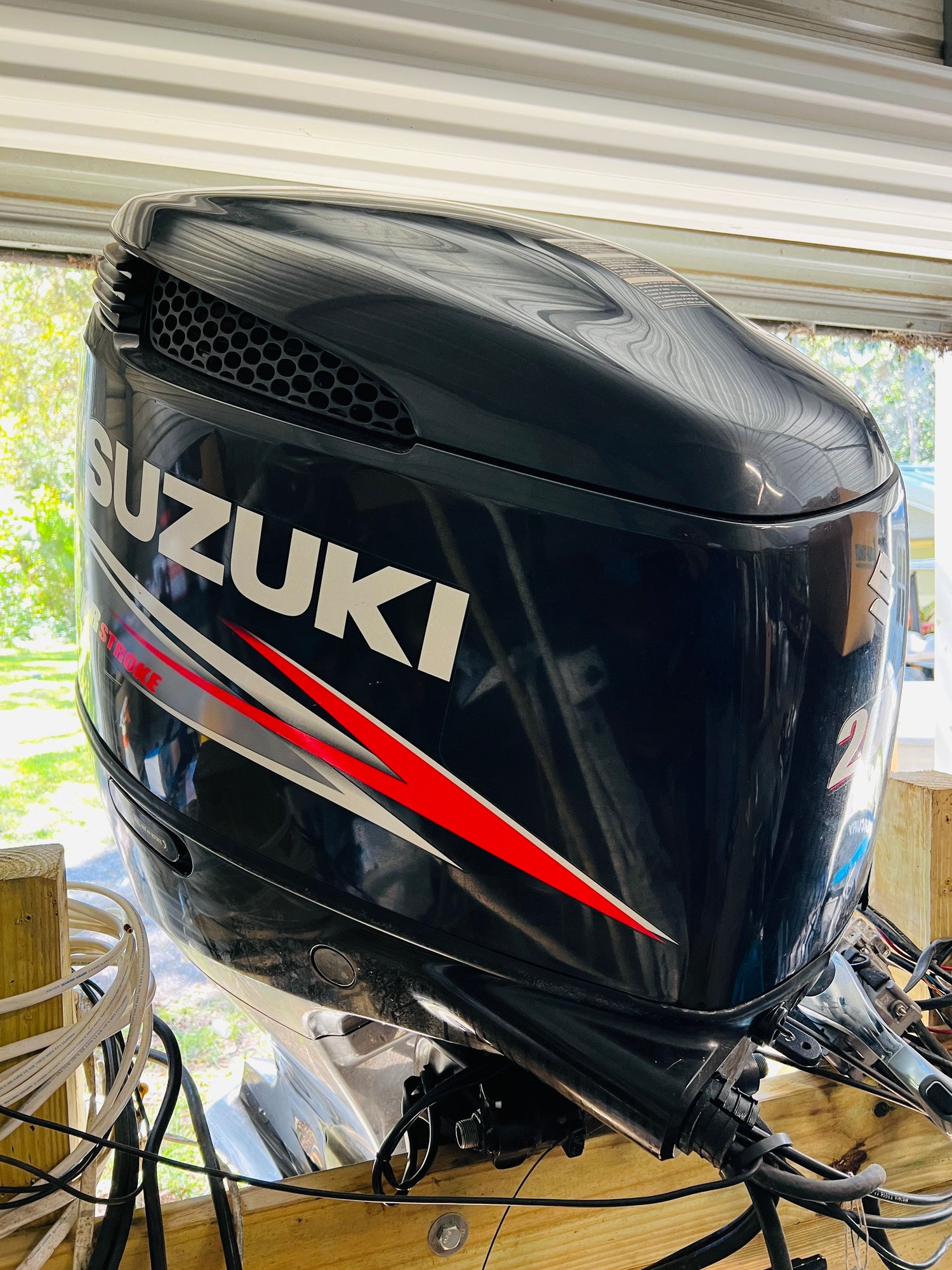 Garage clean out (outboards, jackplates, trolling motor, gps) The