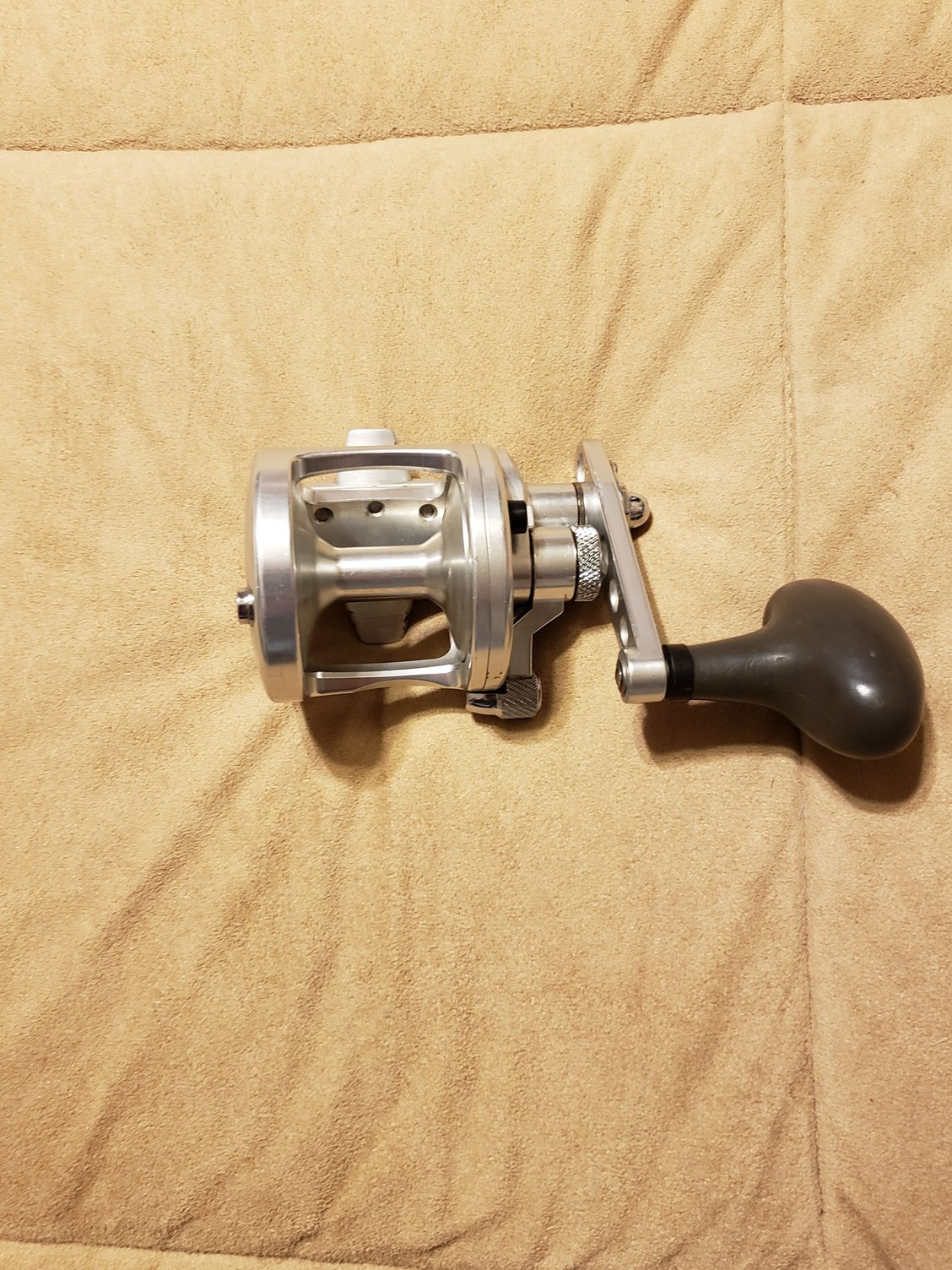 AVET SX5.0:1 Fishing Reel