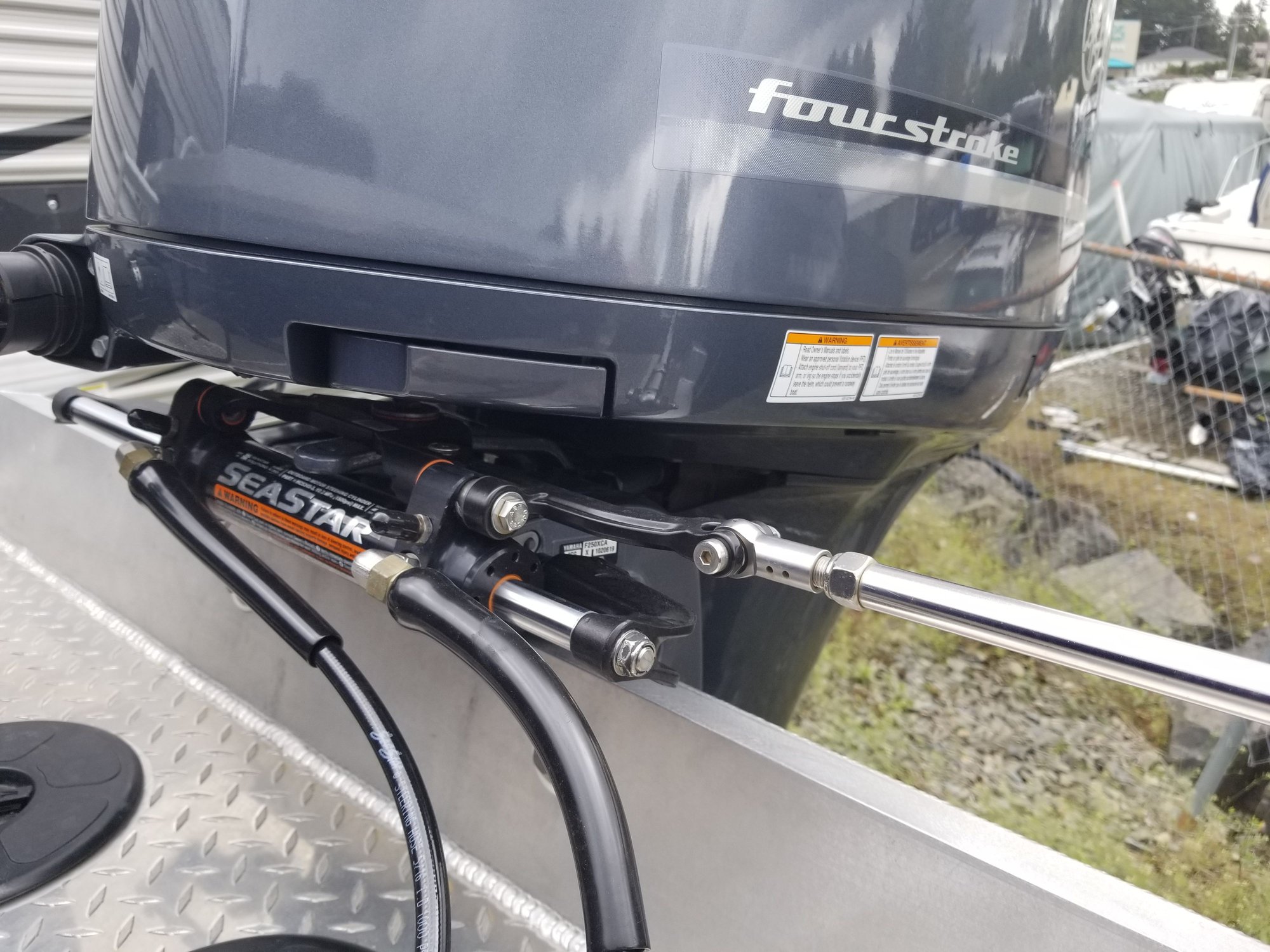 Tie kicker to main motor The Hull Truth Boating and Fishing Forum