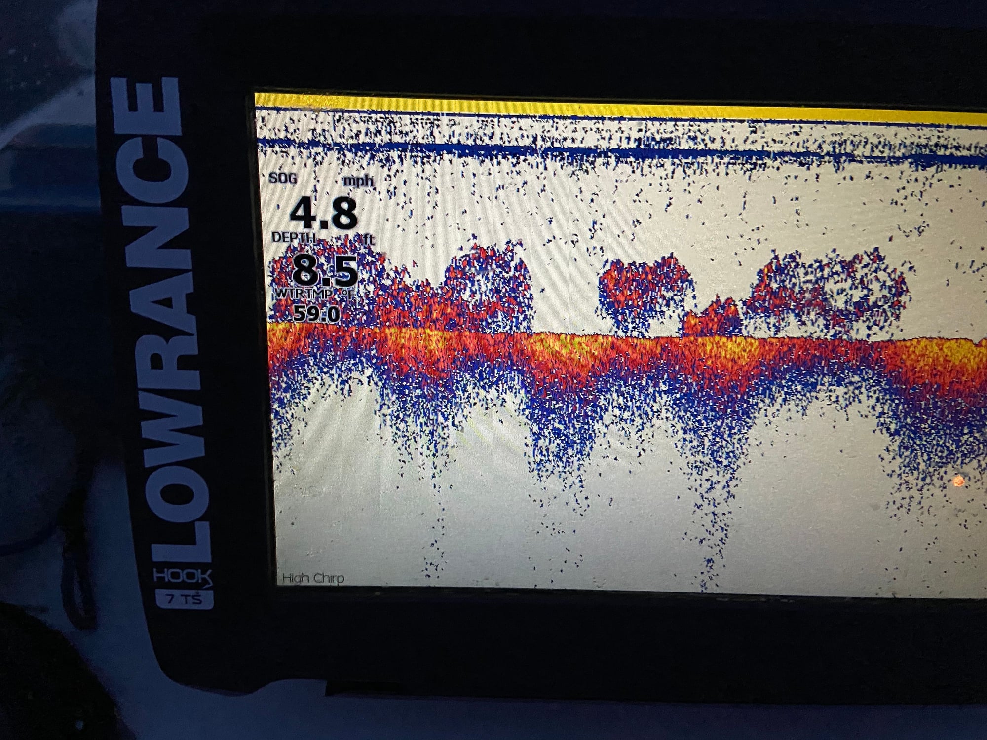 I cannot work out why my GPS screen on my new Lowrance Hook 7
