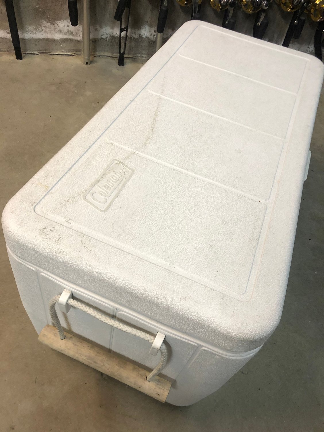 Coleman 100qt and Igloo 124qt coolers The Hull Truth Boating and