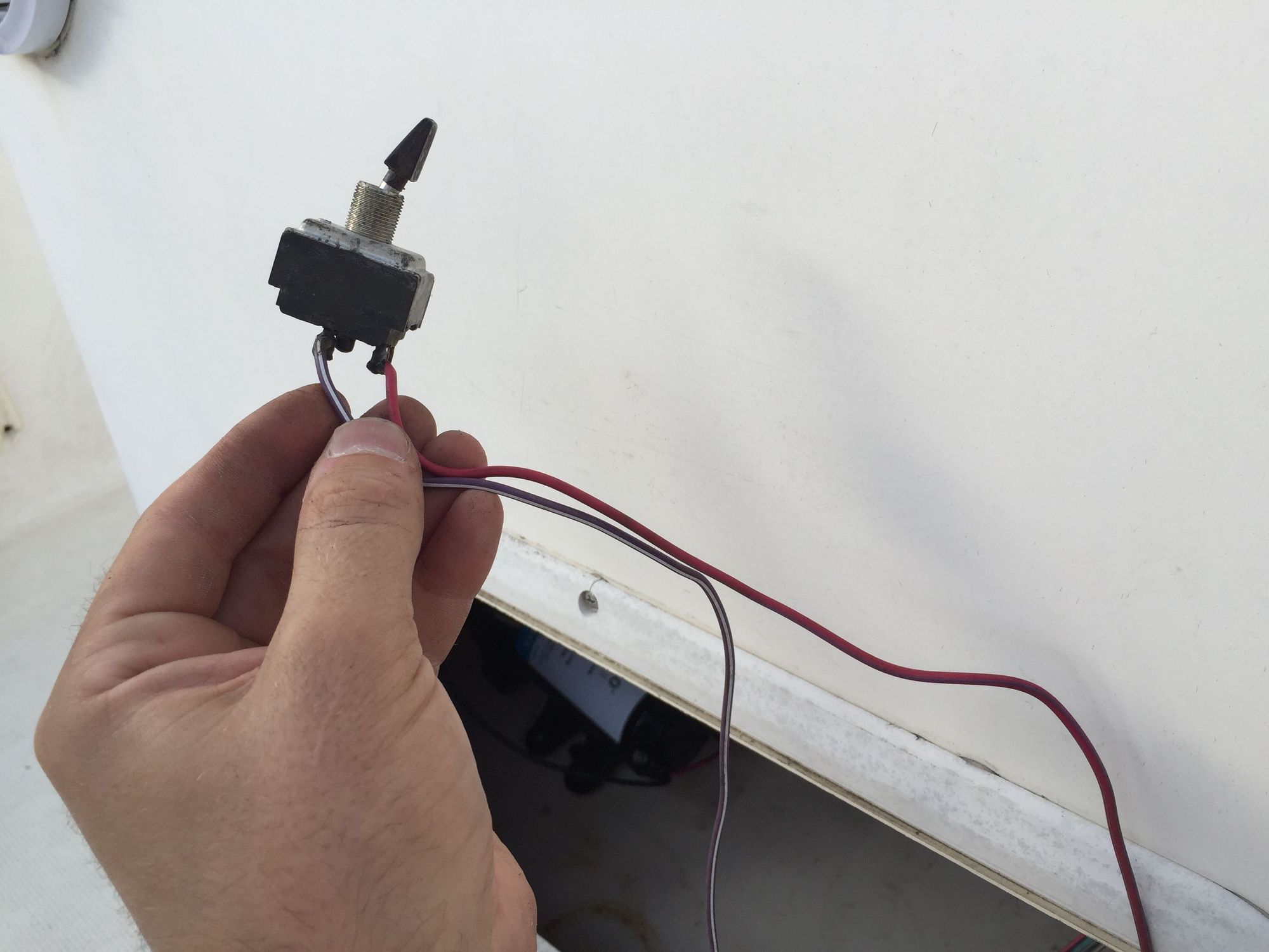 Tips On Re-wiring Boat Electrical - Page 4