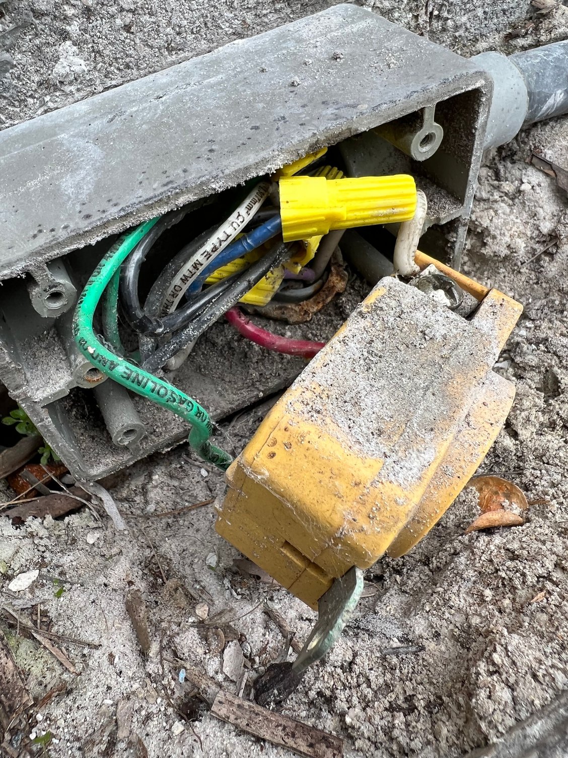 Dock wiring and boat lift The Hull Truth Boating and Fishing Forum