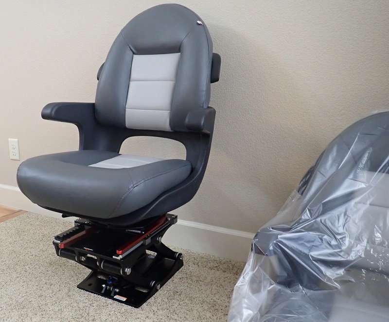 Suspension Seat Pedestal Reviews - The Hull Truth - Boating and