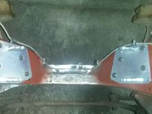 Hooker engine mounts