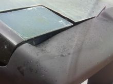 angle view of right headlight