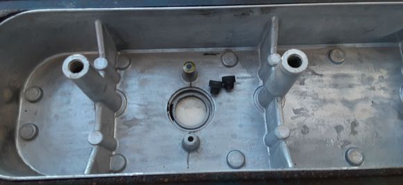 Those two fake plastic Allen head screws fell off while taking the pictures.