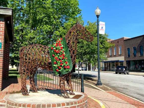 Melvin the Mule made from horseshoes to remember Mule Days in Franklin.