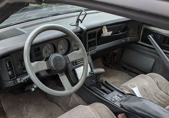 started on the interior. Still need a new headliner, update the carpet, fix the bowed out center console. and general clean up. 