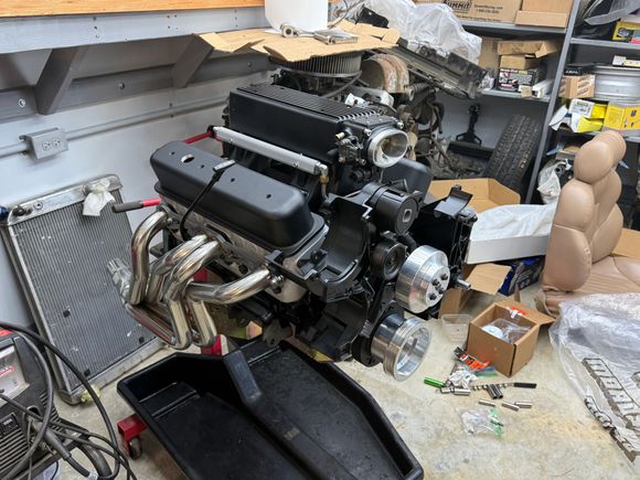 355 with Lloyd Elliot heads, custom grind cam, HSR intake with stand alone MegaSquirt system