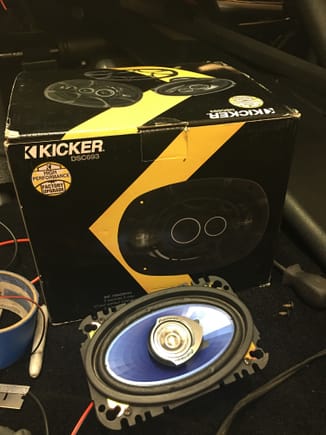 New kicker 6x9 3 ways. Got them for $50 shipped as they are now discontinued. Blue pioneer 4x6s have been unpowered in the dash for years.