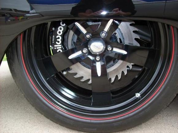 black wheel