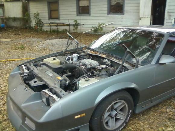 Just a pic of the car without the hood while preping