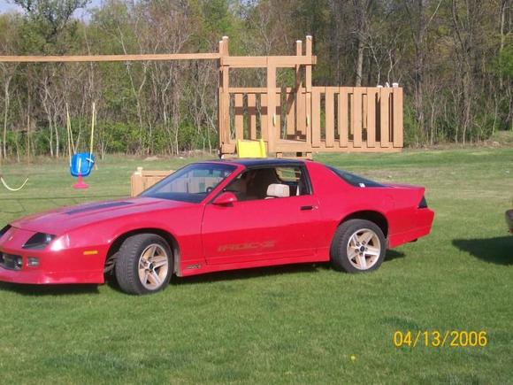 my 86 iroc-z 34000 miles the date on pic is wrong this is this summer 7-17-2010