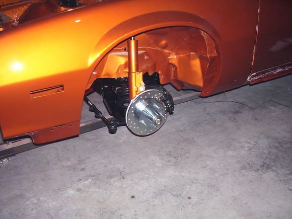 K-Memeber back in. Decided to paint the struts orange also.