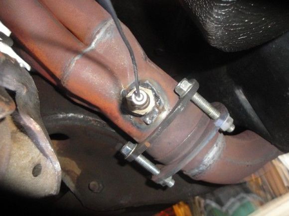 O2 bung installed finally
Thanks to Henry's Muffler Shop in Raleigh
http://www.henrysmufflershop.com/pages/contact_us.html