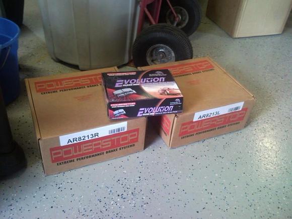 New cross drilled rotors and cermic pads from Powerstop