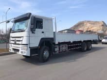 Sinotruck howo cargo truck