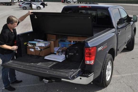 The Bakflip Fibermax is constructed with rubber bumpers to keep your truck safe from shifting loads or impact.