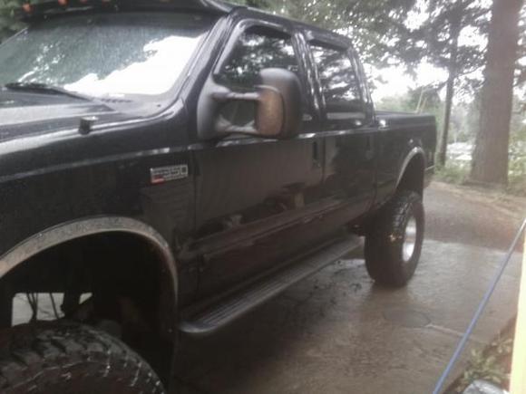Want those damn chrome fenders off, but the paint is frickin chipped up too bad. The steps off of it now! JACK EM HIGH! Fat chicks can't jump!