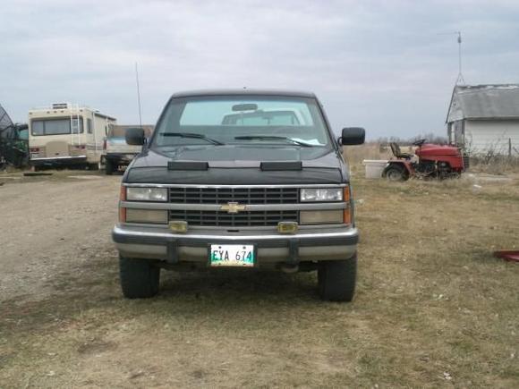 1990 Chevy Scottsdale 4x4, 350 auto, 265/75/16 tires,