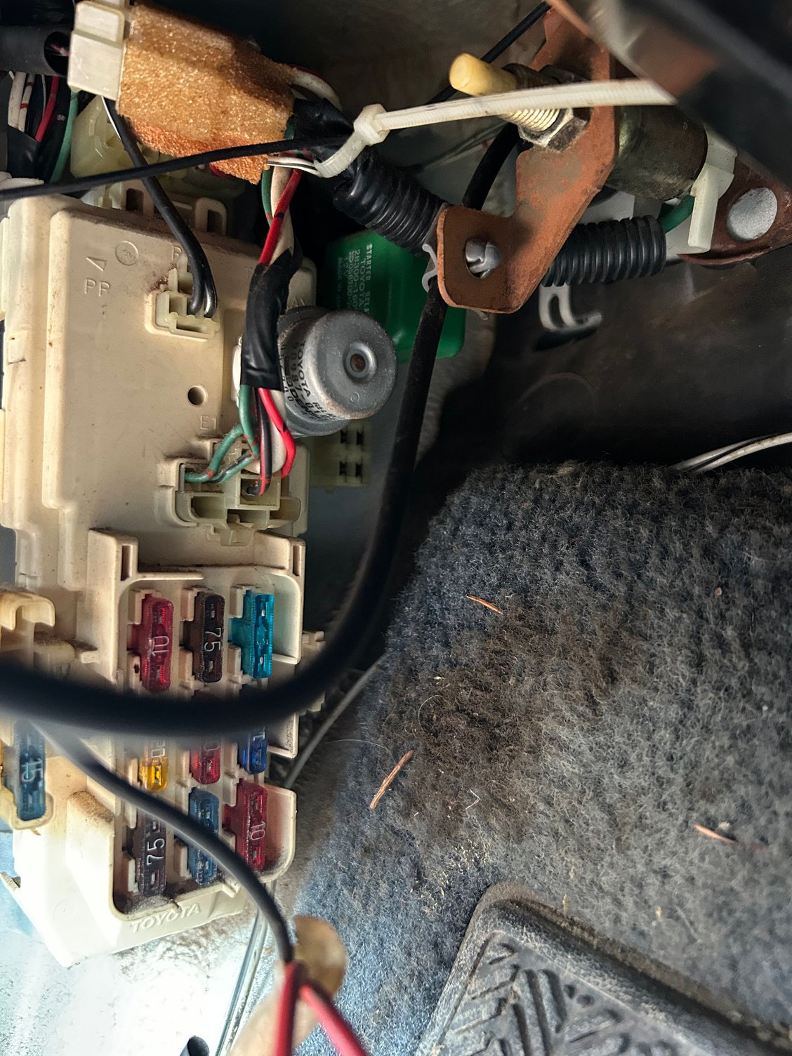 A starter relay, but no horn relay?