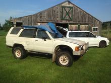 Hauling the 4Runner out of the barn after 9 years.... (rusting away apparently)