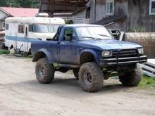 has 4 lights on roll bar and 2 on front bumper now