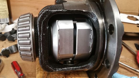 All springs and pins went on easily, no issues that I can think of which would cause me to suspect a cause of the tight ratcheting.
