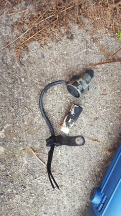 had to rewire the this sensor, pulled it out of the connector when I forgot to remove it while dropping the transmission