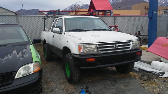 My Dads 96 5vz 5 speed 4x4 288k. Its about to get painted , thats why its all sanded paint.