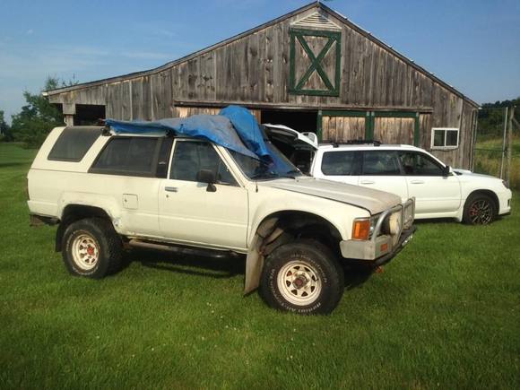 Hauling the 4Runner out of the barn after 9 years.... (rusting away apparently)