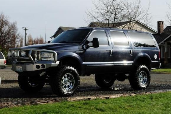2000 Ford Excursion 7.3l Diesel 450 HP &amp; 37's on 18" KMC Diesel Wheels.