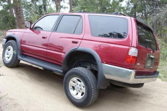 ..Stretchin out her legz...