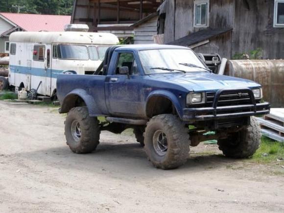 has 4 lights on roll bar and 2 on front bumper now